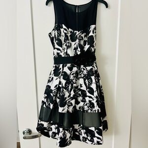 White House Black Market A-line formal dress Women’s size 12